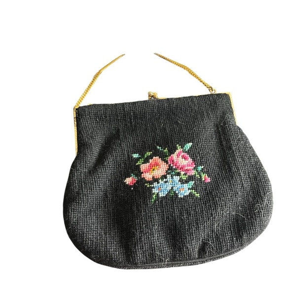 Vintage Needlepoint Floral Kiss Close Purse 5” X 6” - Picture 4 of 5
